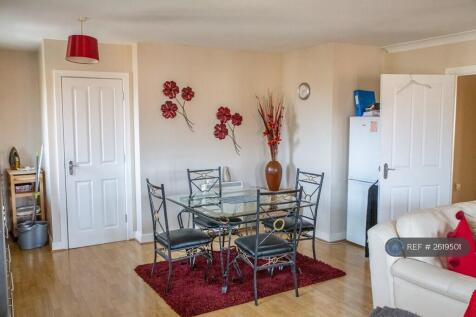 Spacious Dining Area