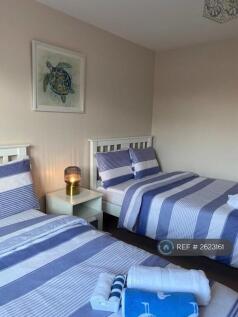 Second Bedroom With 2 Small Double Beds 