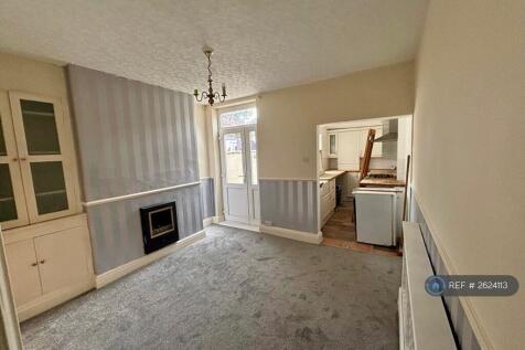 Dining Room Through To Kitcheen