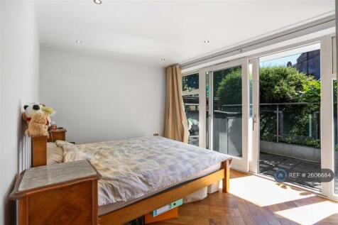 Master Bedroom - Super King Bed