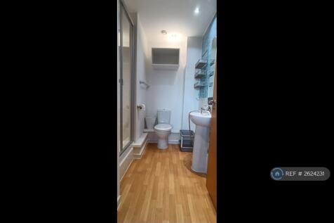 En-Suite To Bedroom 1