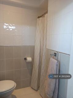 En Suite Bedroom 3