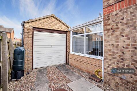 Detached Garage 