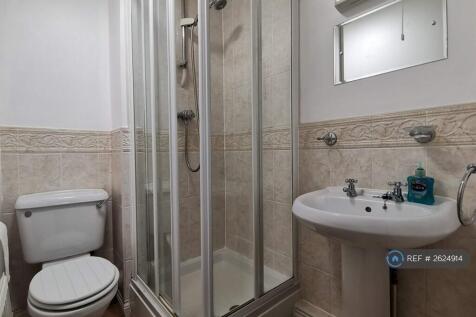 Master Bedroom En Suite