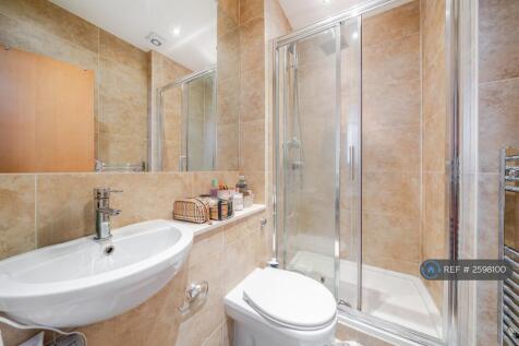 En Suite Bathroom