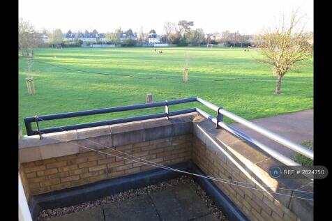 Balcony, Large Recreation Ground