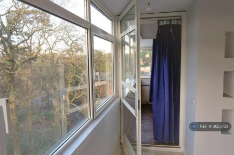 Balcony/Study