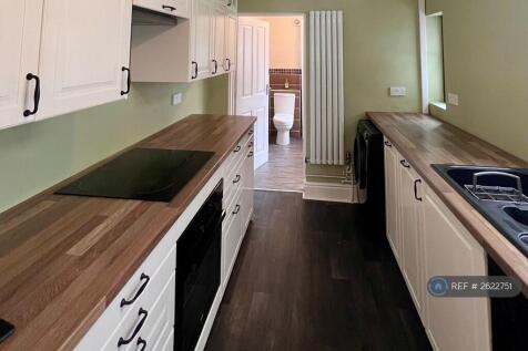Kitchen (Front View 3)