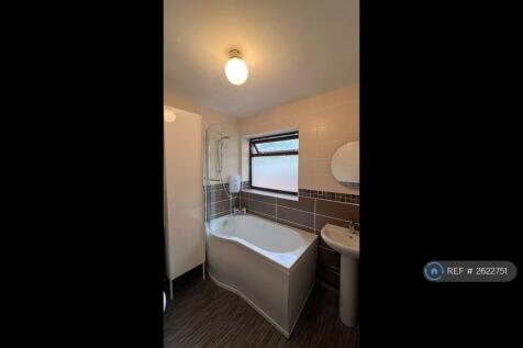 Ground Bathroom (Side View)