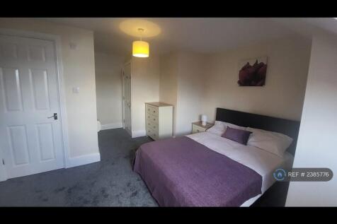 Room 5 - Available