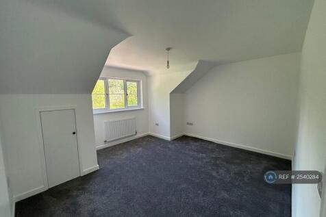 Bedroom 1 (2)