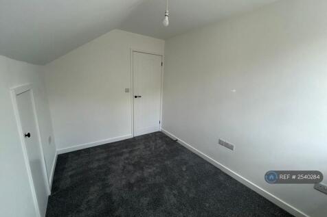 Bedroom 3 (2)