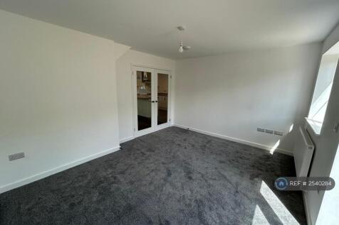 Living Room (2)