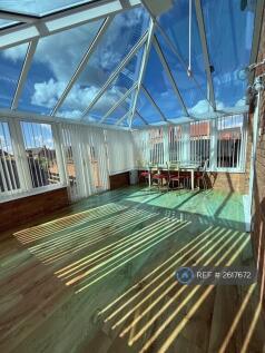 Large Conservatory 