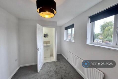 Bedroom 2 &amp; Ensuite