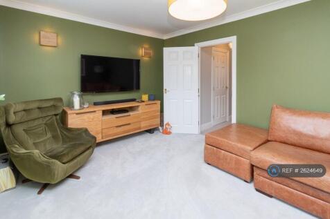 Bedroom 4/Lounge (2)