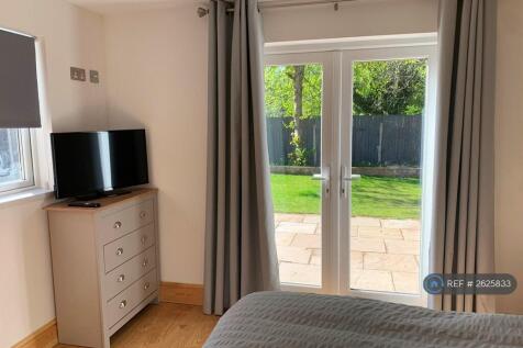 Double Bedroom 1