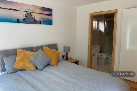 Double Bedroom 1