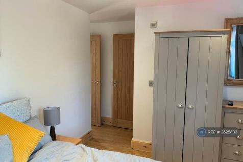 Double Bedroom 2