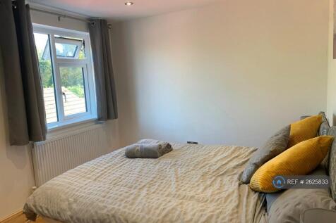 Double Bedroom 2