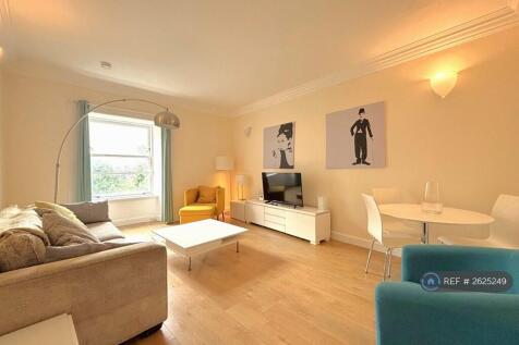 Lounge 1