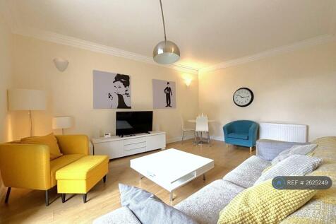 Lounge 3