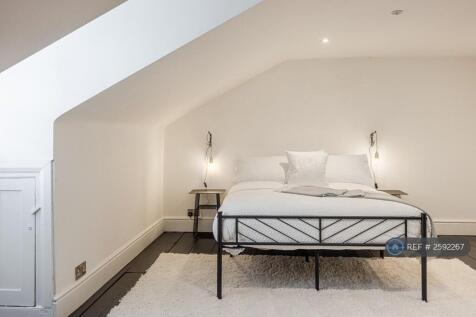 King Bedroom 