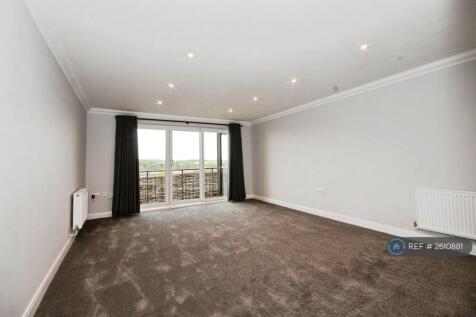 Spacious Living Area