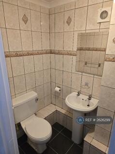 Flat 5 - Ensuite