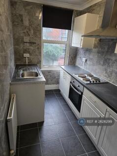 Flat 5 - Kitchen
