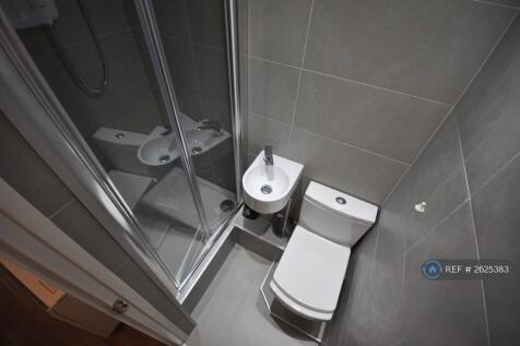 2nd Bathroom