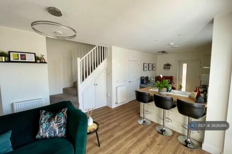 View From Lounge Looking Towards Kitchen