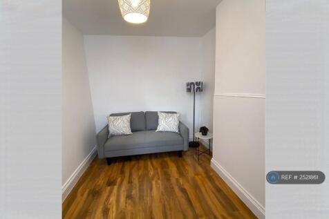 Reception Room 1 / Living