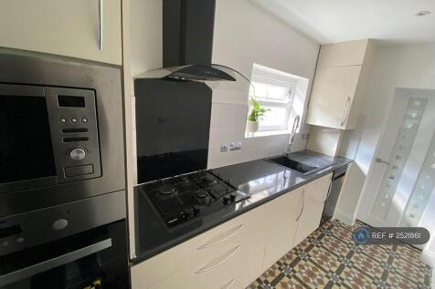 Kitchen View2