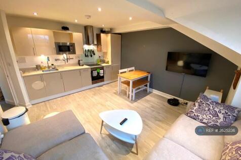 Open Plan Living/Kitchen/Dining