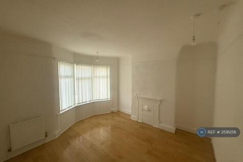 Front-Main Bedroom