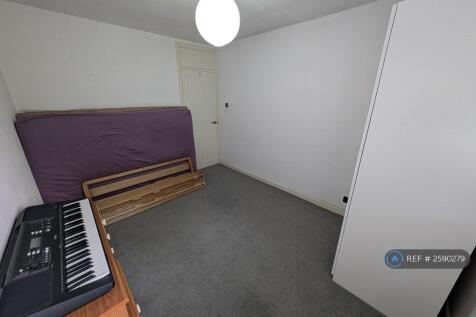 Double Bedroom 3