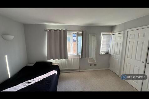 Large Room With Built In Wardrobes