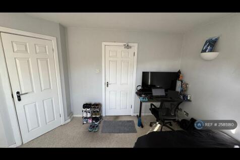 Spacious Room