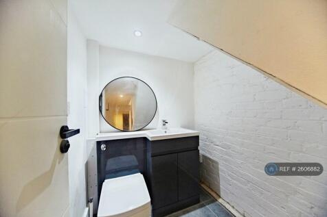 Wc In Basement