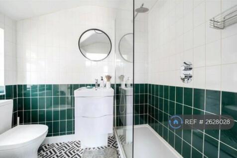 En Suite Bathroom