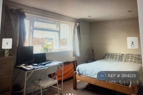 Master Bedroom Bedroom 1 En Suite