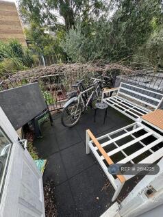 Roof Terrace / Balcony