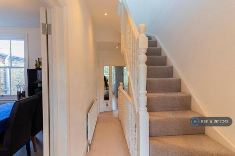Staircase To Top Bedroom