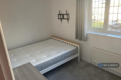 Bedroom 2(Front)