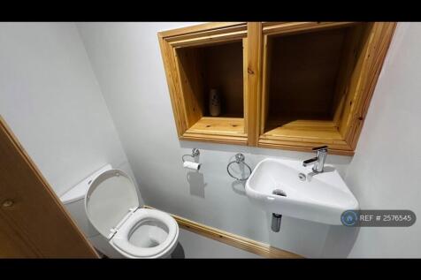 Ground Floor Wc