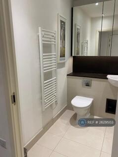 Main Bathroom 2