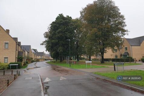 Surrounding Tree Lined Roads &amp; Footpaths