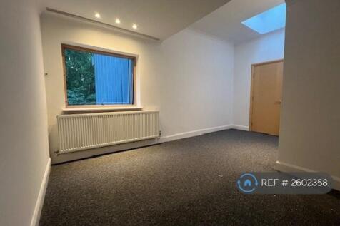 Bedroom With Views Over Abney Park 