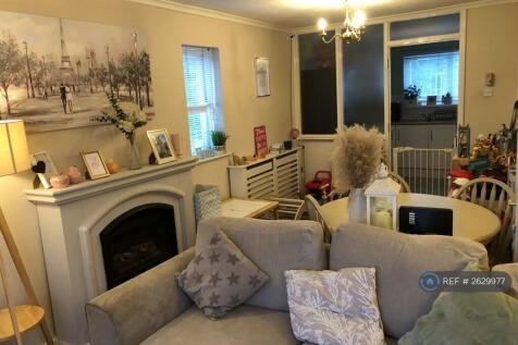 Lounge View 3